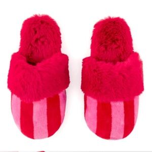 Shiraleah Pink and Red Women's Slippers